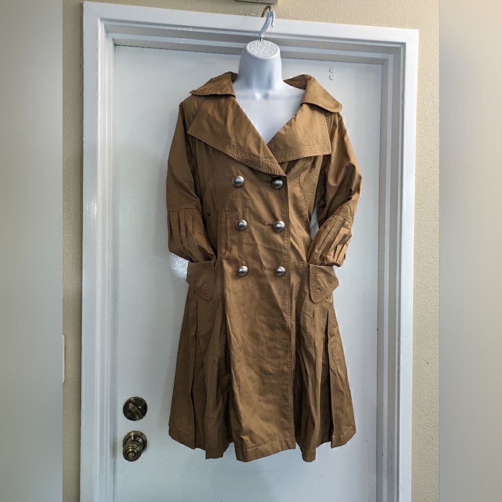 Vertigo Paris Tan rain coat size M